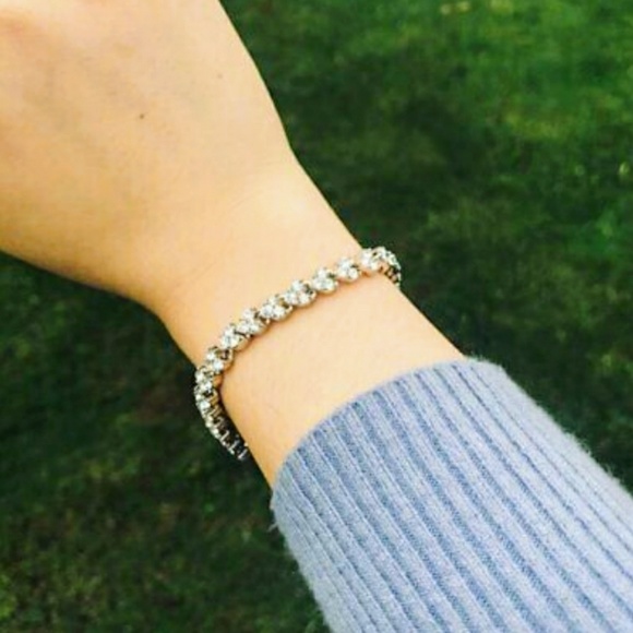 Heart Tennis Bracelet - Picture 8 of 8